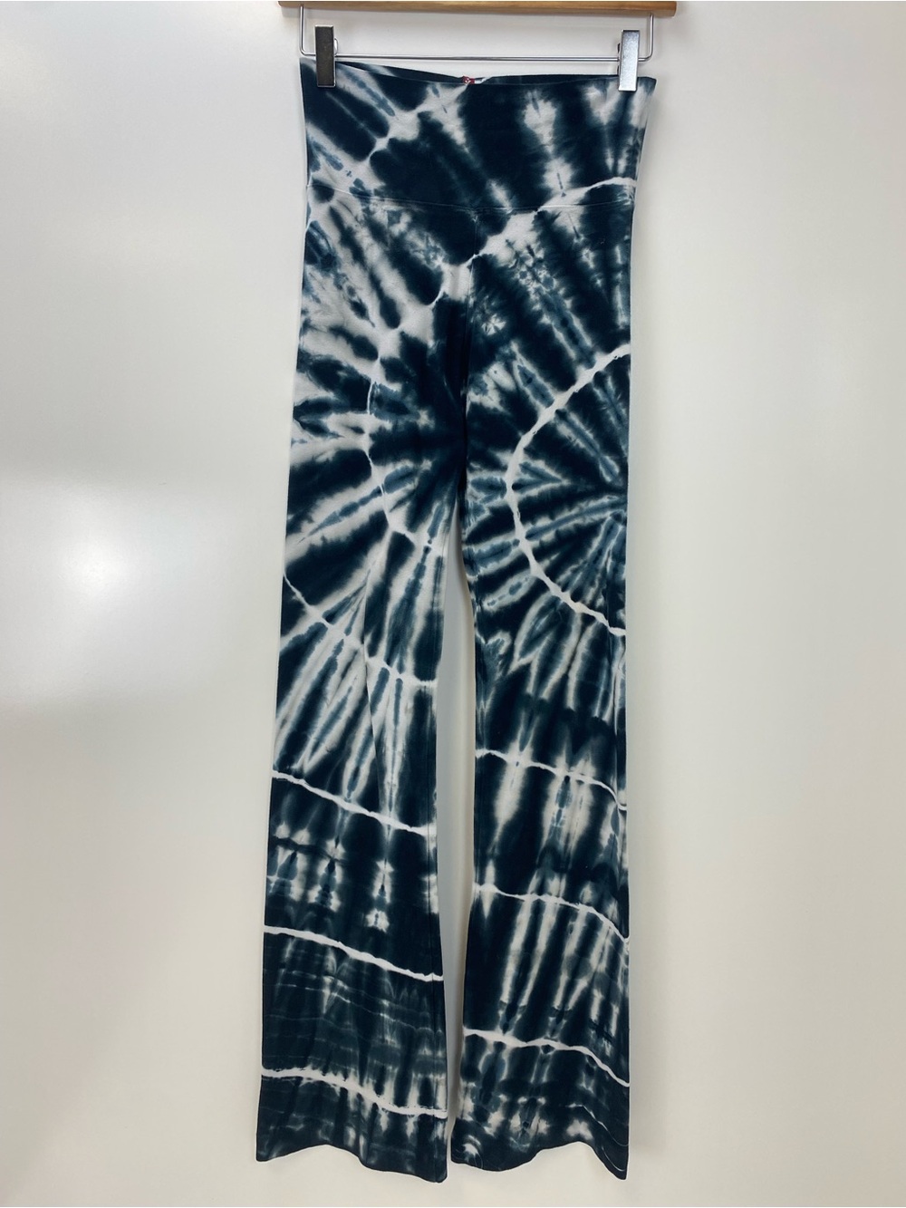 Hard Tail Tie-Dye Flared Leggings - Navy & White